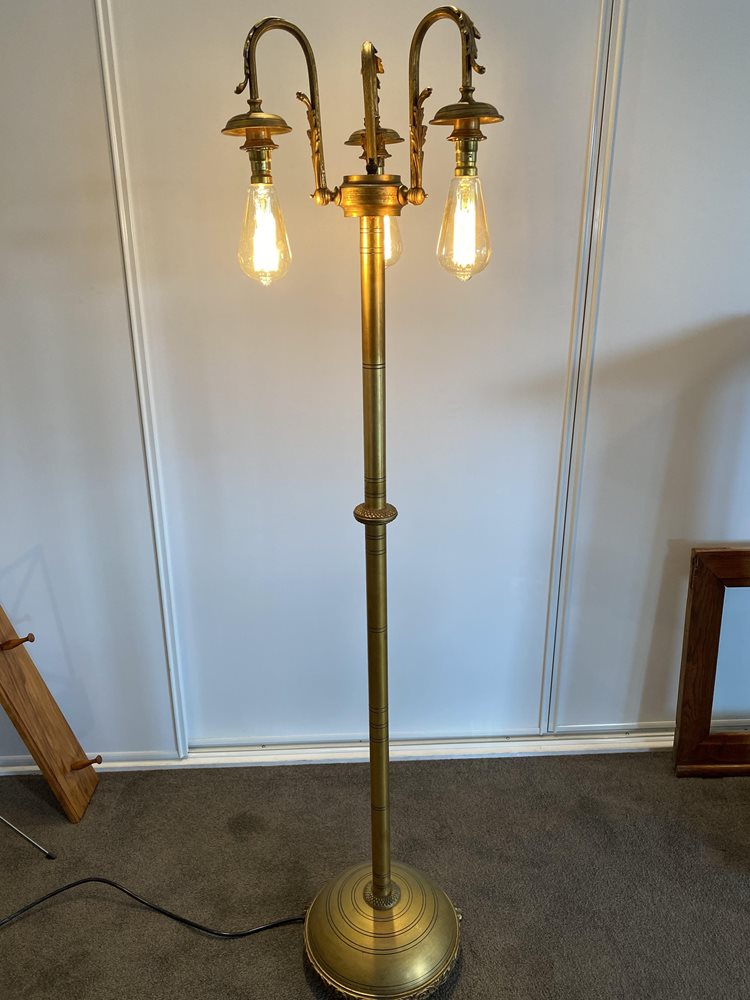 Neo-Classical Brass Standard Lamp